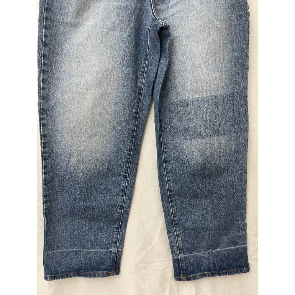 Universal Thread Women's Jeans Vintage Straight Blue Size 2S Pants Denim NWT - Picture 3 of 12